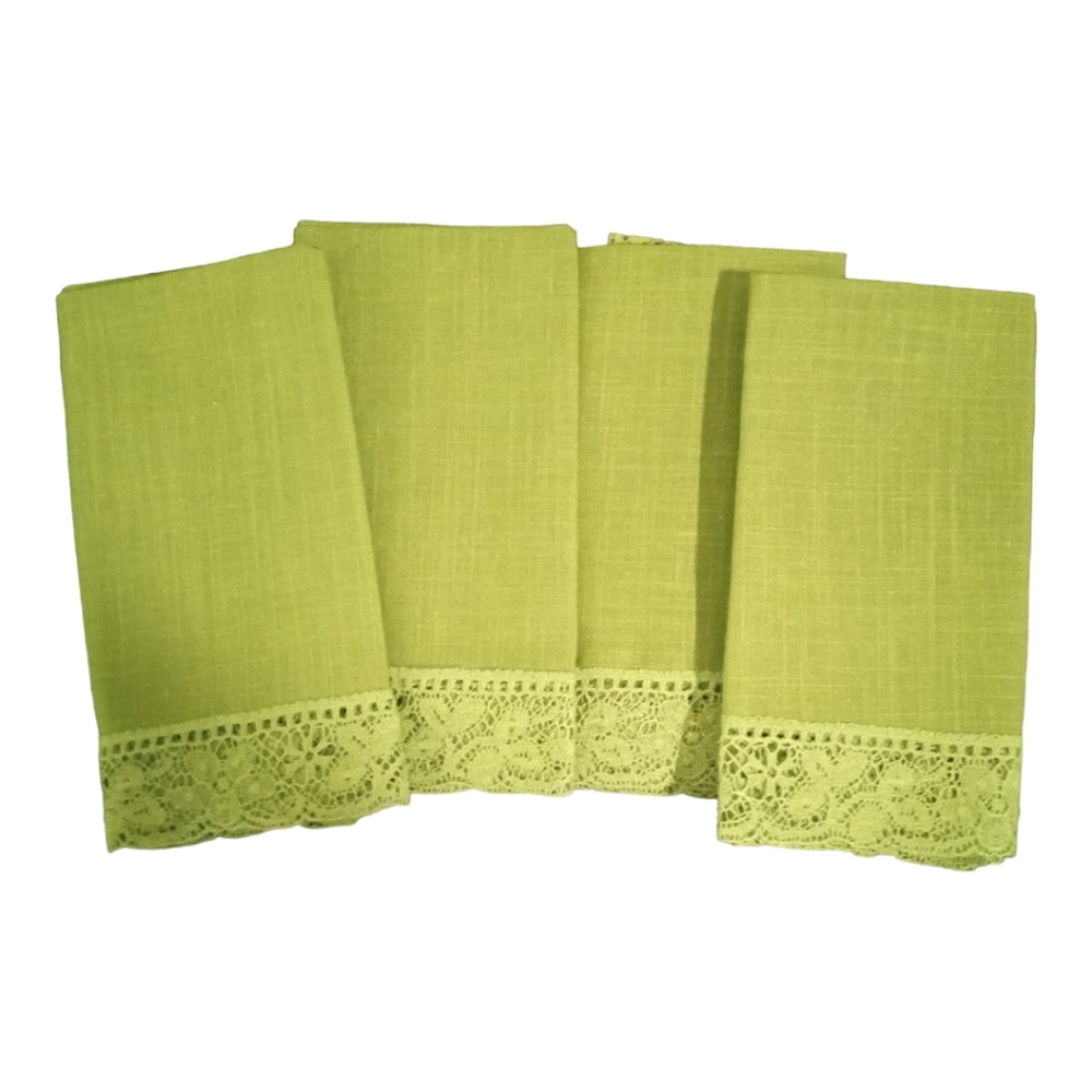 Green Dinner Napkins Lace Edge 17" x 17" Set of Four